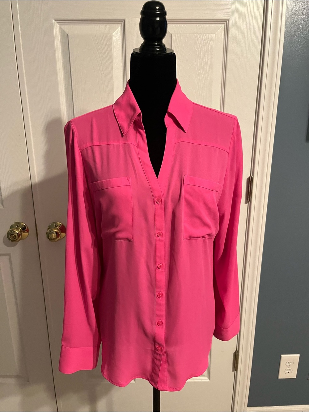 Express Hot Pink Button-Down Shirt size Large